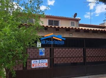 Casa · 250m² · 3 Quartos · 3 Vagas · Excelente Casa Semi-Térrea Bem Localizado Quitauna
