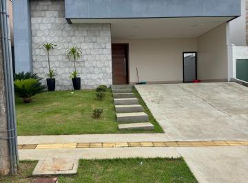 Casa de 4 quartos, Senador Canedo · Casa com 04 quartos no Condomínio Jardim Veneza em Senador Canedo