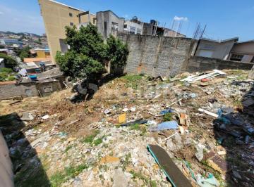 Terreno · 300m² · Terreno de 300m2 com 16 metros de frente em ótima localização na Cidade Ademar.