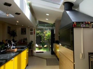 Casa · 173m² · 3 Quartos · 2 Vagas · CASA CONDOMINIO FECHADO