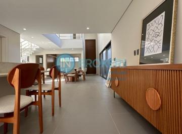 Foto 32 · Casa Alto Padrão de 238m², mobiliada, 3 suítes, piscina e área gourmet, disponível para venda no con