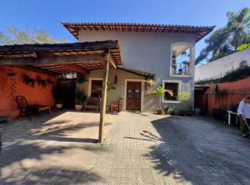 Casa de 4 quartos, São Paulo · Linda casa contemporânea com ótima localização no Morumbi.