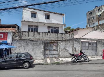 Comercial , Salvador · Prédio com 3 pavimentos em frente ao Atakarejo de Amaralina
