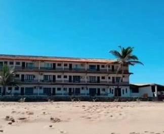 Comercial , Camaçari · Abrantes, Pousada, 48 quartos, Venda, 3.670m² em terreno de 5.171m²