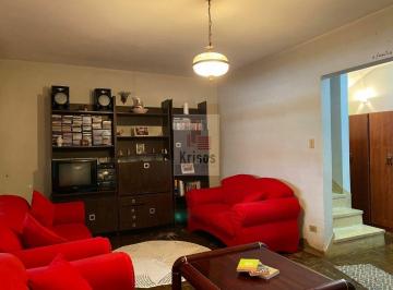 Casa · 128m² · 3 Quartos · 2 Vagas · Ótima Oportunidade: Sobrado à Venda na Vila Universitária!