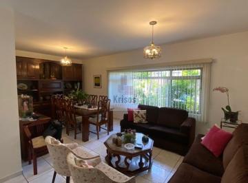 Casa · 210m² · 3 Quartos · 2 Vagas · Casa térrea a venda no Butantã!