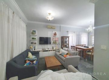 Casa · 200m² · 4 Quartos · 5 Vagas · Seu Novo Lar Espera por Você no Jardim Bonfiglioli!