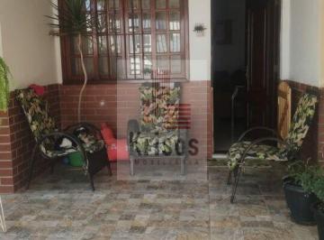 Casa · 211m² · 3 Quartos · 2 Vagas · AO LADO DO PORTÃO 3 DA USP