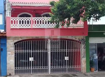 Casa · 120m² · 3 Quartos · 2 Vagas · Excelente Oportunidade no Coração do Bairro: Casa com 3 Dormitórios!