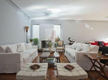 Casa · 480m² · 3 Quartos · 4 Vagas · Excepcional Sobrado estilo Normando com 3 dormitórios, 5 vagas de garagem em área nobre do Butantã!!