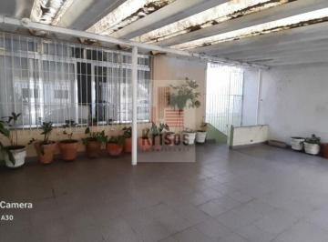 Casa · 200m² · 3 Quartos · 3 Vagas · Casa Charmosa no Brooklin Velho: Conforto e Versatilidade em um Só Lugar