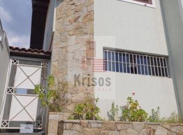 Casa · 158m² · 2 Quartos · 4 Vagas · Sobrado com 3 Suítes e Excelente Localização!