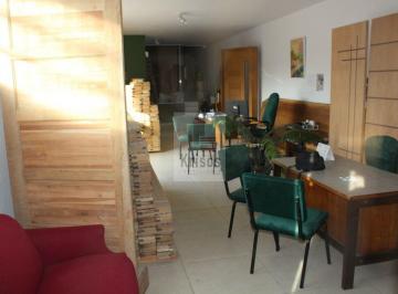 Comercial · 103m² · Excelente Ponto Comercial de esquina para locação.