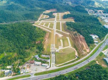 Terreno · 300m² · Lote para Casa de Alto Padrão em um Bairro Planejado Junto à Balneário Camboriú!