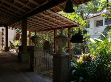 701_iq2i0k_701649b25999704f_GQ2OWI4ZWQzNWVh_o.jpg · Casa de Rua - 7 quartos - Jardim Botânico