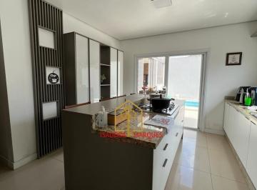 Casa · 202m² · 3 Quartos · 3 Vagas · Sobrado Fragata, Pelotas/RS