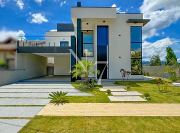 Casa · 246m² · 3 Quartos · 4 Vagas · Maravilhosa Casa em condomínio Fechado.