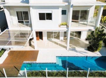 4256_ibS312CMxIi894Edf_4256659d9752c7b46.jpg · CASA EM ÓTIMA LOCALIZAÇÃO EM CONDOMÍNIO FECHADO