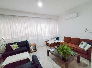 Apartamento · 137m² · 3 Quartos · 1 Vaga · Apartamento Reformado em Copacabana – Posto 6, 3 Quartos (1 Suíte), 1 Vaga!