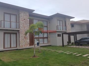 Casa · 445m² · 5 Quartos · Casa com 5/4 sendo 5 suítes - Praia do Forte