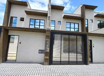 Casa · 101m² · 3 Quartos · 2 Vagas · Sobrado à venda no bairro Glória - Joinville/SC