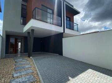 Casa · 128m² · 3 Quartos · 2 Vagas · Sobrado à venda no bairro Floresta - Joinville/SC