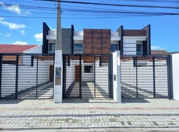 Casa · 70m² · 2 Quartos · 2 Vagas · Sobrado à venda no bairro Nova Brasília - Joinville/SC