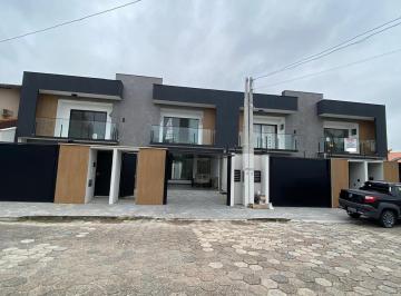 Casa · 217m² · 3 Quartos · 4 Vagas · Sobrado à venda no bairro Floresta - Joinville/SC