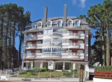 Apartamento · 208m² · 4 Quartos · 3 Vagas · Cobertura duplex