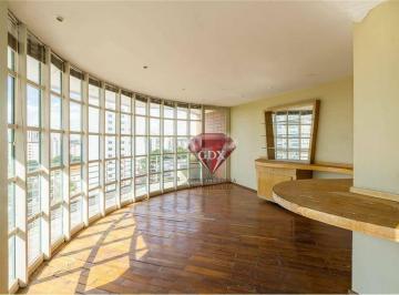 473213a0fec5e1d116809fece9f8cc65a6da9977 · Apartamento no Palacete das Águias