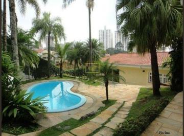 Casa · 550m² · 3 Quartos · 4 Vagas · Sobrado com 3 suítes, 4 vagas e Piscina no Bairro do Sumaré!