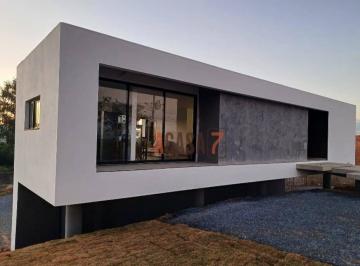 b87e36a5cc4a3be6f953e52369a4323913f78cc7 · Casa com 4 quartos - Condomínio Village Saint Charbel - Araçoiaba da Serra/SP