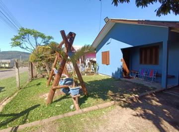 Casa · 38m² · 3 Quartos · 1 Vaga · Área de terra bairro Quatro Cantos, Picada Café.RS