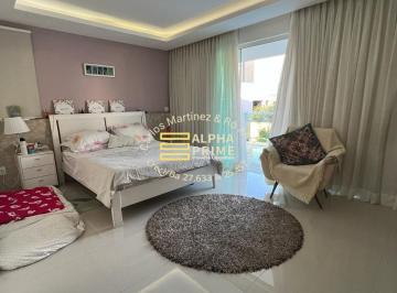 Casa de 4 quartos, Camaçari · Alphaville Litoral Norte 1 - Casa a venda ou locação com 4 suítes, excelente!