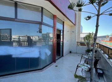 Apartamento de 3 quartos, Cabo Frio · Cobertura Luxuosa a Passos da Praia do Forte - Conforto e Lazer