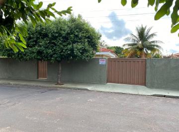 Casa de 4 quartos, Sales · Vendo - Casa térrea no Município de Sales - SP
