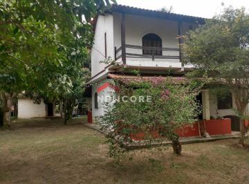 Casa · 230m² · 5 Quartos · 6 Vagas · Casa em Rua Joaquim Dias da Silva - Cajueiros (Itaipuaçu) - Maricá/RJ
