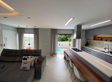 Foto 01 · CASA A VENDA NO RIBEIRÃO DA ILHA EM FLORIANÓPOLIS COM 2 SUÍTES + PISCINA E JACUZZI