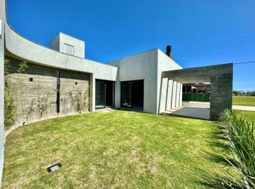 469201.jpg · Casa em Condominio 4 dormitorios - Bairro Arroio Texeira