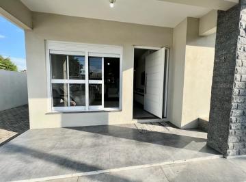 415884.jpg · Casa 3 Dormitórios - Bairro Zona Norte
