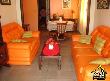 215208.jpg · Casa 4 Dorm. - Bairro Centro