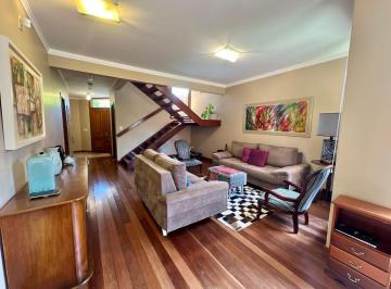 Casa · 296m² · 4 Quartos · 2 Vagas · Casa Baronesa, em Pelotas-RS