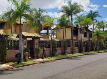 Casa de 5 quartos, Jundiaí · Casa de Condomínio com 5 Quartos e 8 banheiros à Venda, 715 m² por R$ 3.700.000