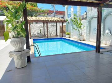 casa-5-quartos-reformada-piscina-a-venda-em-setubal-boa-viagem-recife1346070.jpeg · Casa 5 quartos,  reformada, piscina, a venda, em Setúbal, Boa Viagem, Recife.