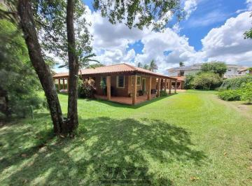 Casa · 400m² · 3 Quartos · 2 Vagas · Linda Chácara 3 Suítes à venda no Condomínio Xangrilá, Campinas, SP.