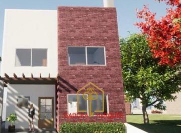 Casa · 130m² · 3 Quartos · 2 Vagas · Casa Recanto de Portugal , Pelotas/RS