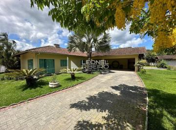 Casa · 148m² · 3 Quartos · 2 Vagas · Casa à venda com 3 dormitórios no bairro Quintino em Timbó/SC