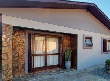 Casa · 131m² · 3 Quartos · 2 Vagas · Casa mobiliada no Bairro Serrano
