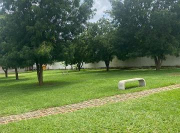 Rural de 3 quartos, Ceilândia · OPORTUNIDADE. CHÁCARA BEM LOCALIZADA E COM BOA ESTRUTURA. ESTUDA PERMUTA