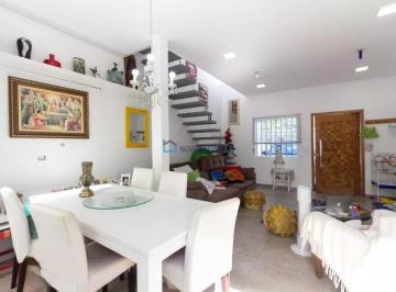 Casa · 135m² · 3 Quartos · 1 Vaga · Sobrado com 135m² 3 dormitórios sala 2 ambientes cozinha 3 banheiros lavanderia 1 vaga de garagem